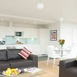 Cleyro Apartamentos con servicio - Finzels Reach